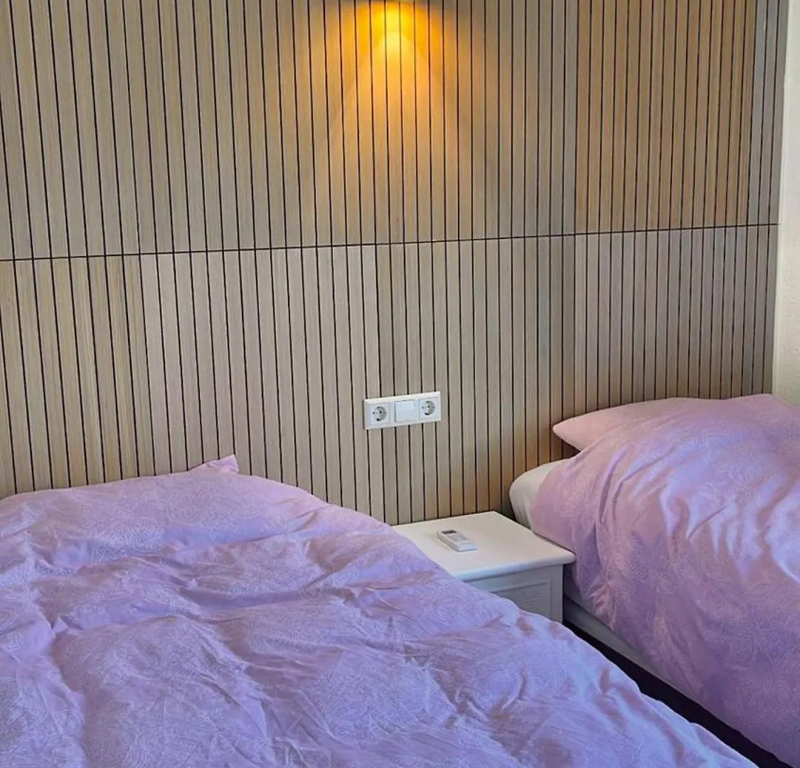 Sea View, Walk To Restaurants, Gym, Paddle & Golf Apartment Sitio de Calahonda Spain