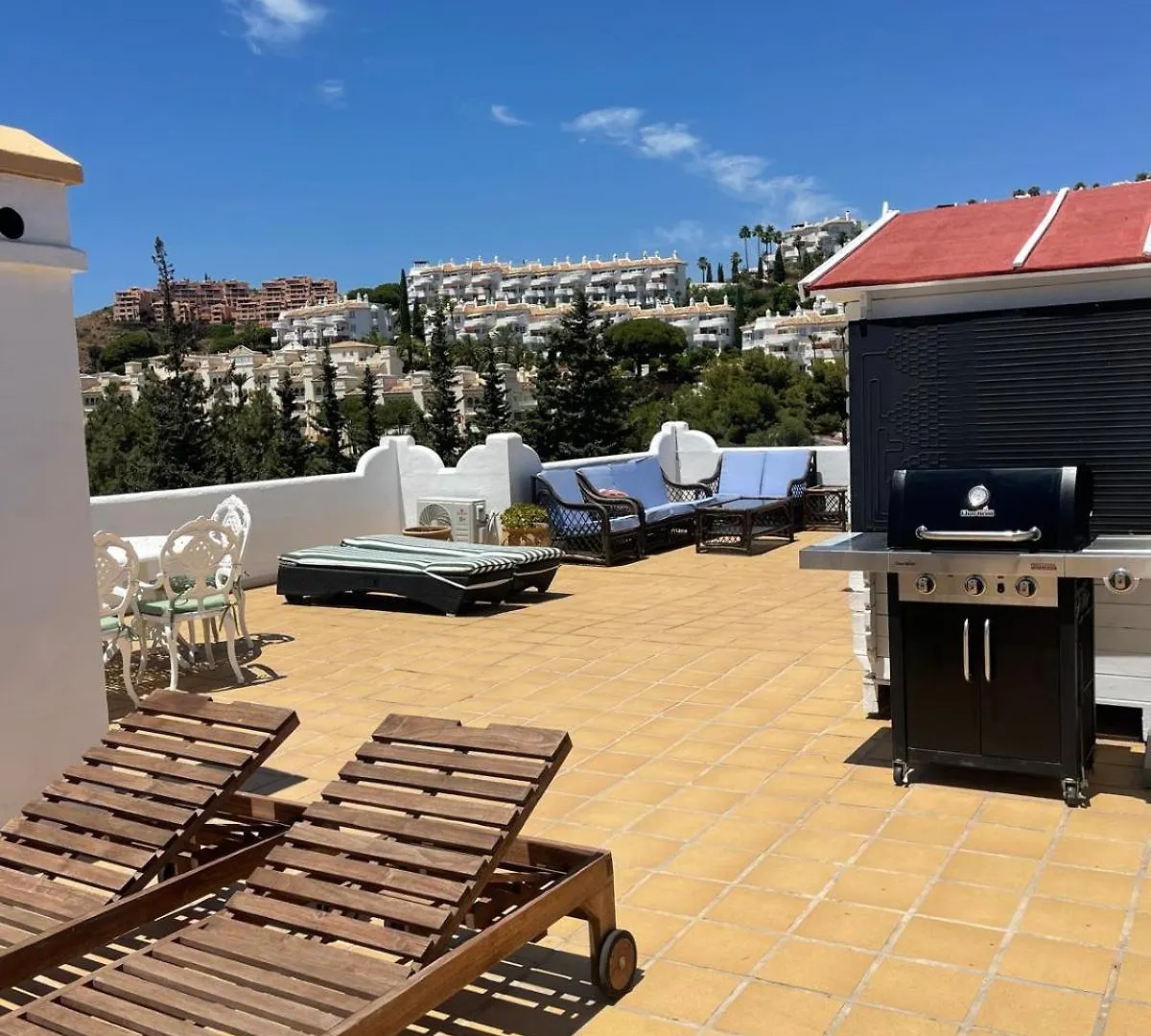 Sea View, Walk To Restaurants, Gym, Paddle & Golf Apartment Sitio de Calahonda