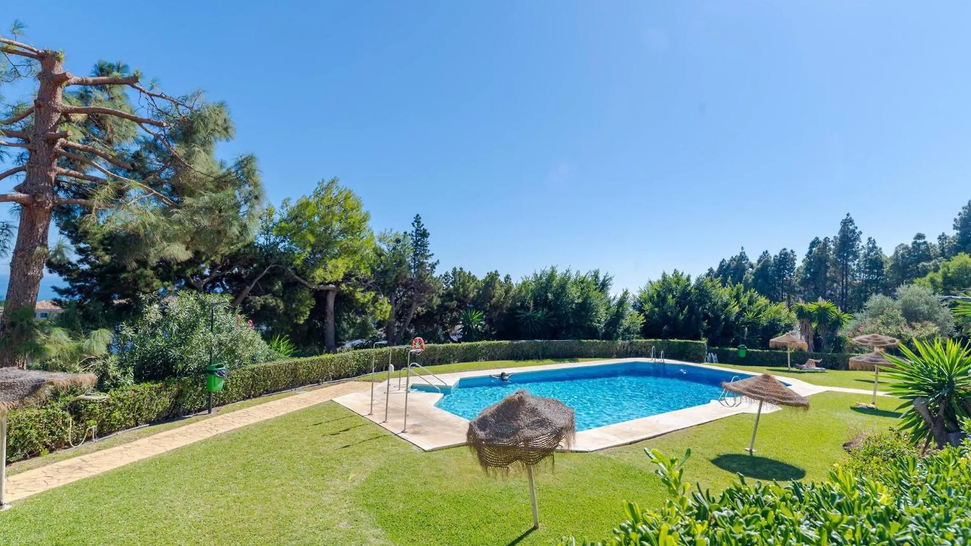 Sea View, Walk To Restaurants, Gym, Paddle & Golf Apartment Sitio de Calahonda Spain